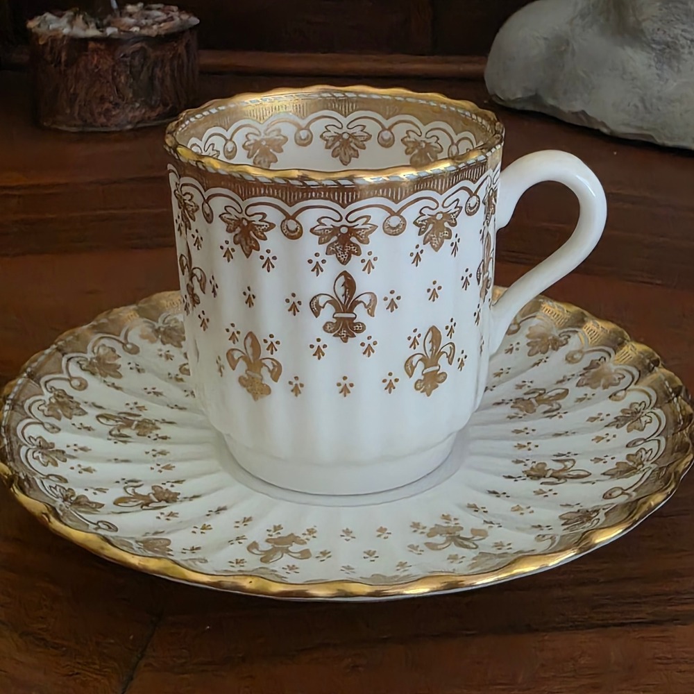 SPODE Vintage Y8063 Fleur de Lys Gold Bone China Demitasse Cup Saucer England